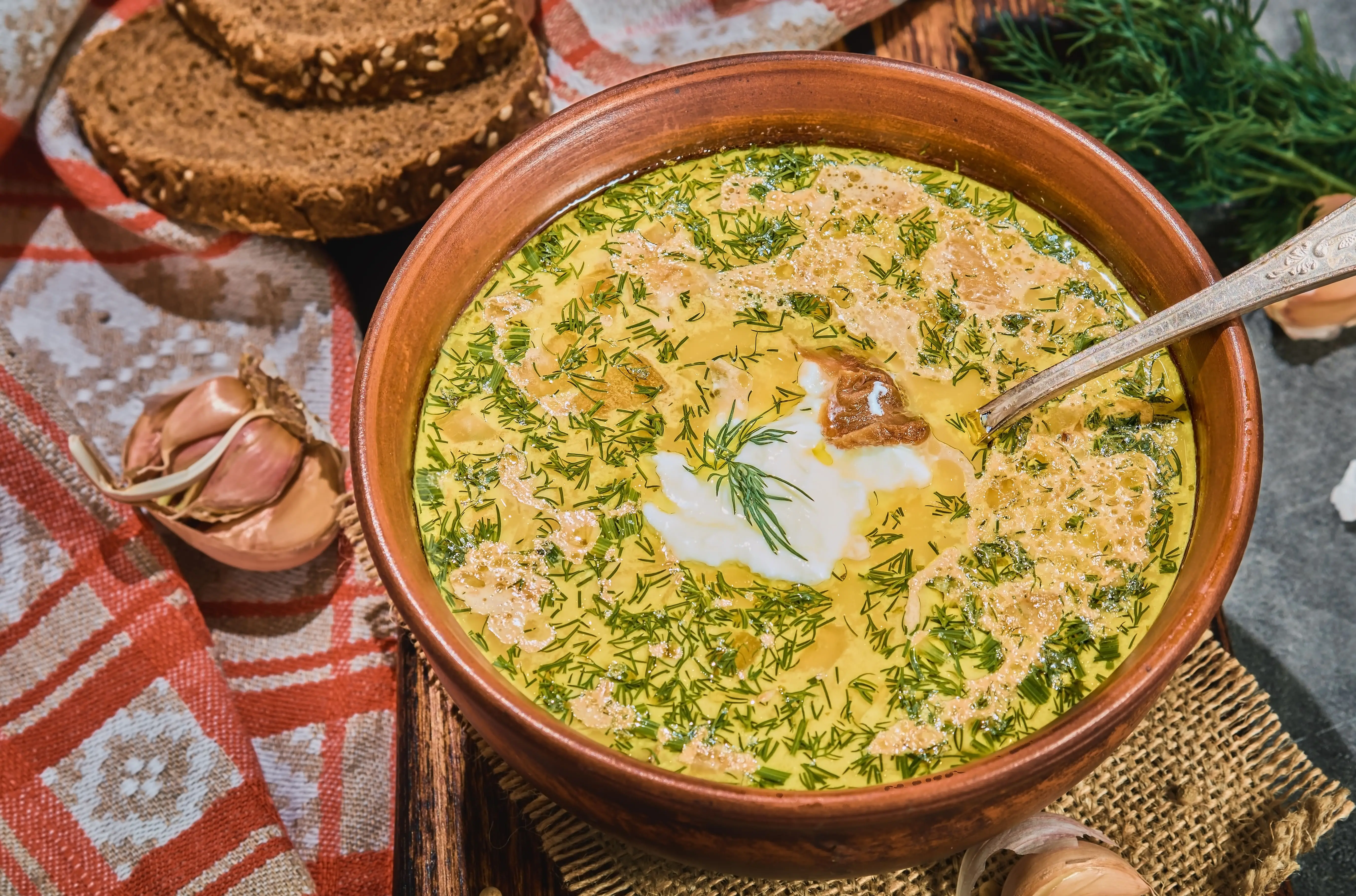 Dieta przy chorobie refluksowej przełyku: zasady odżywiania i menu na tydzień z przepisami