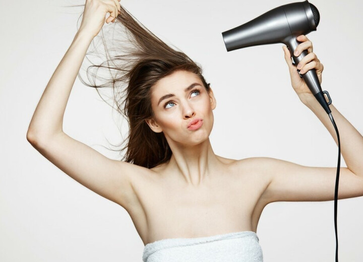 Czy włosy potrzebują kosmetyków do termoochrony, jak one działają i jak je dobierać?