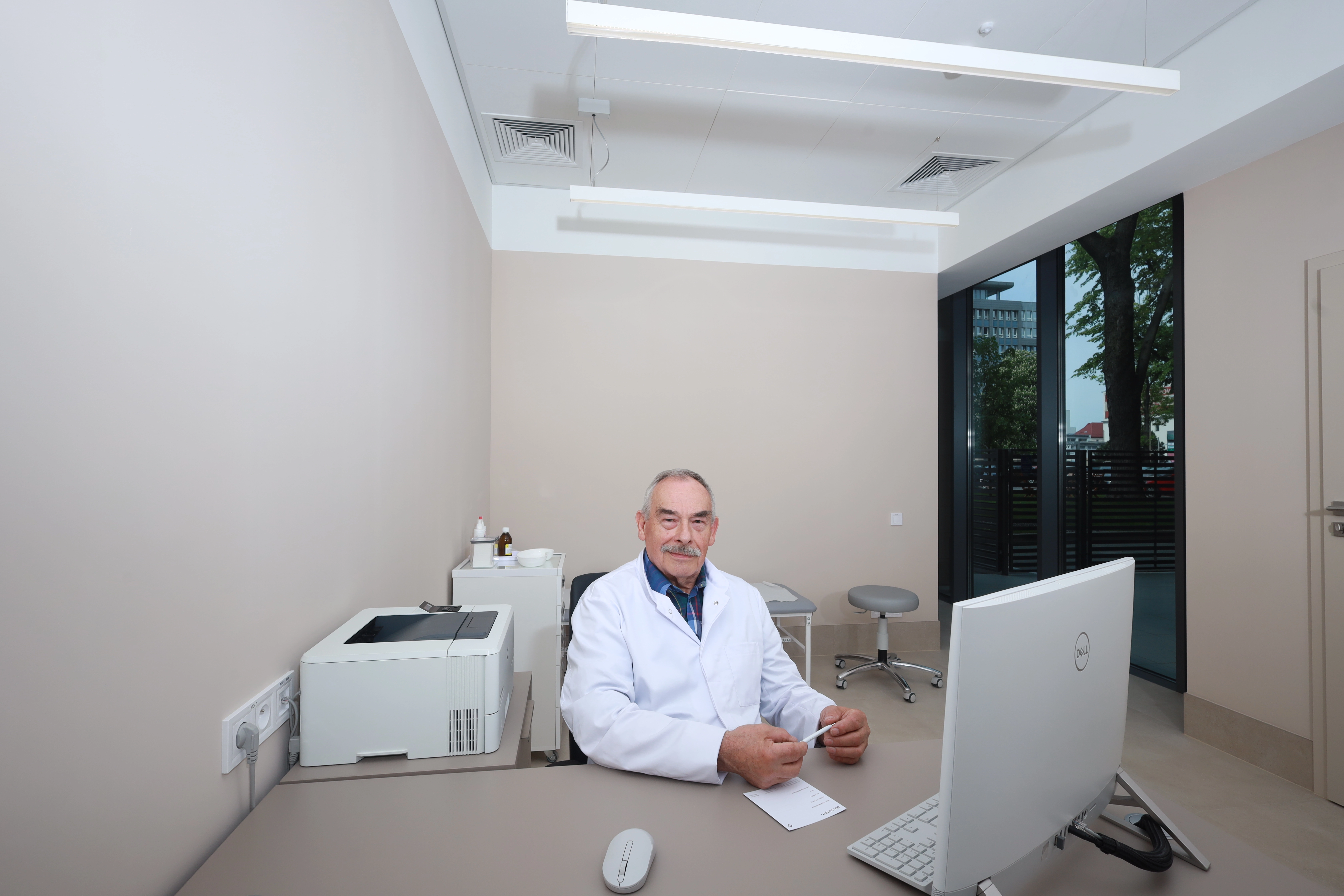 Консультація лікаря у відділенні проктології, хірургії Doctorpro